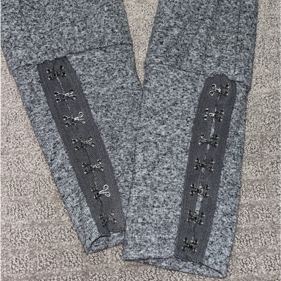 Chaser Gray Hook And Eye Joggers Size Small - Picture 4 of 8